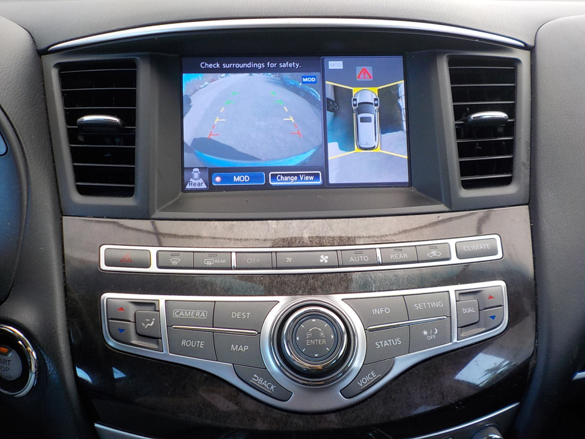 INFINITI QX Image 14
