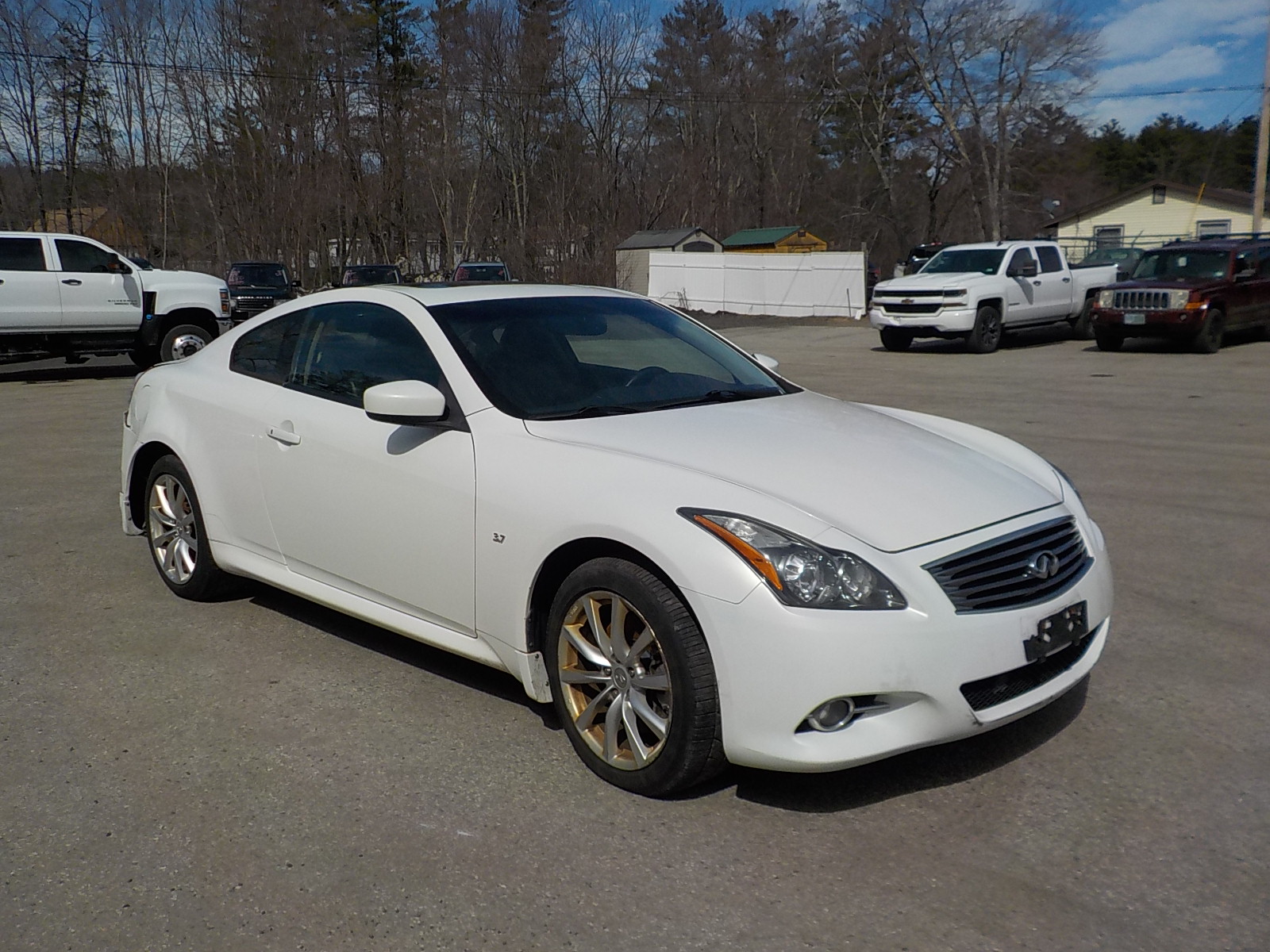 Salvage INFINITI Q60 Image