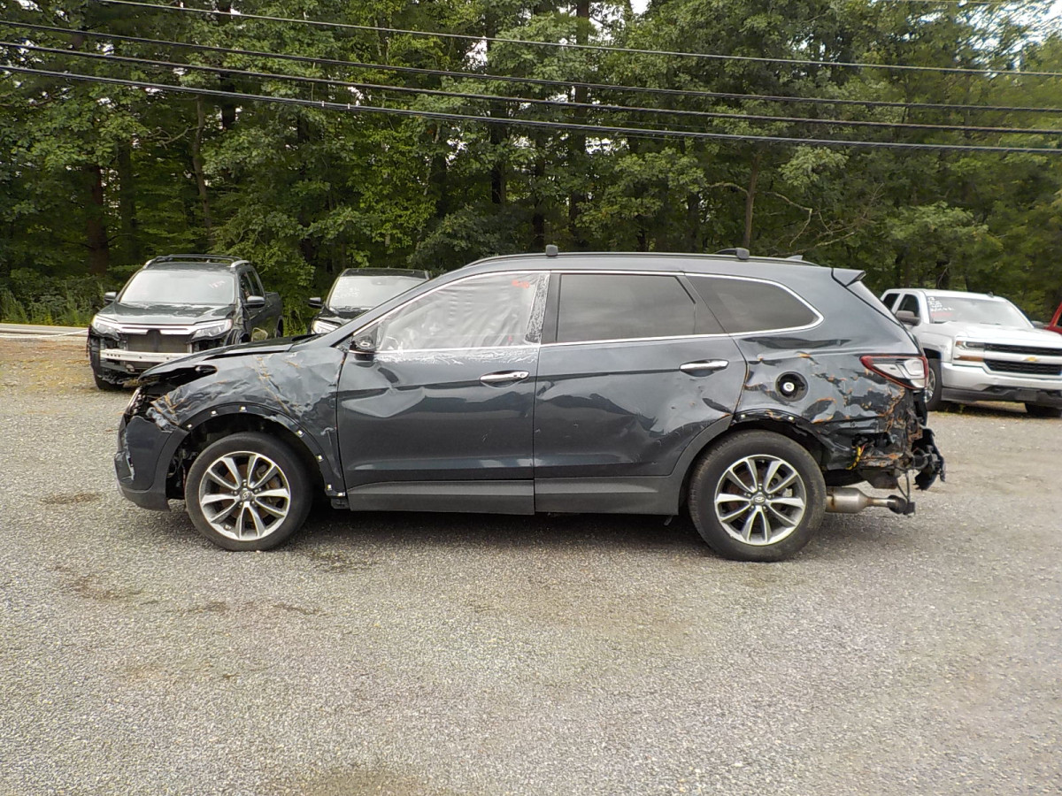 Hyundai Santa Fe Image 4