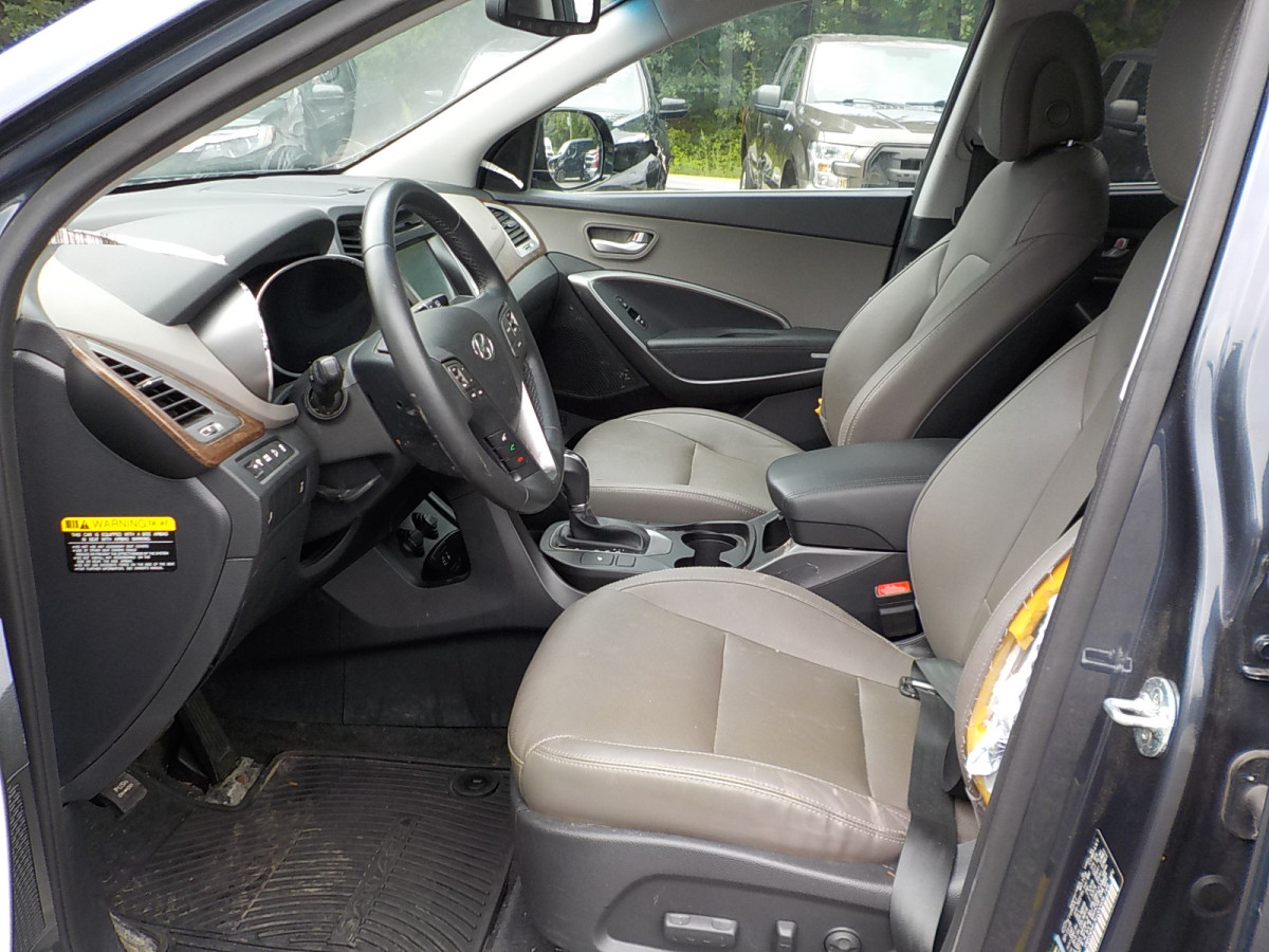 Hyundai Santa Fe Image 8