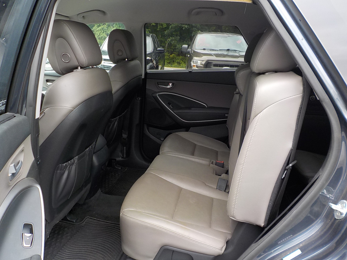 Hyundai Santa Fe Image 9