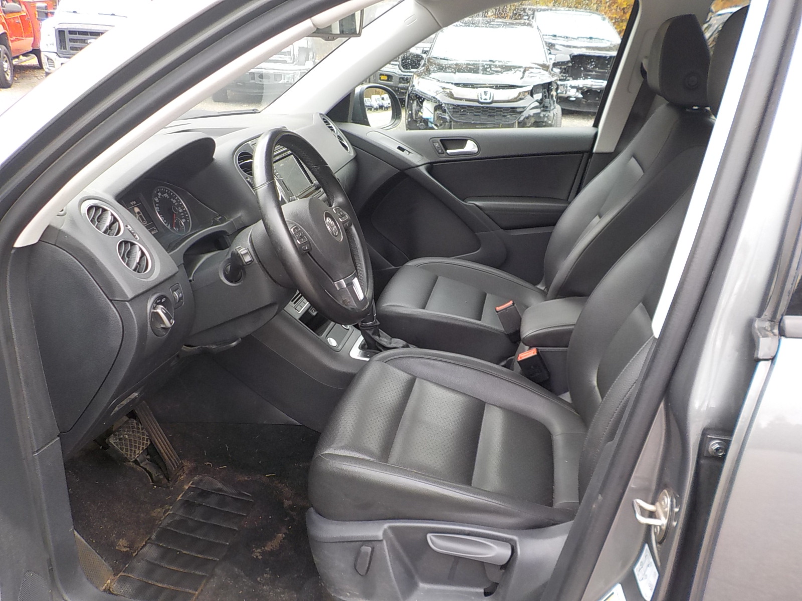 Volkswagen Tiguan Image 8