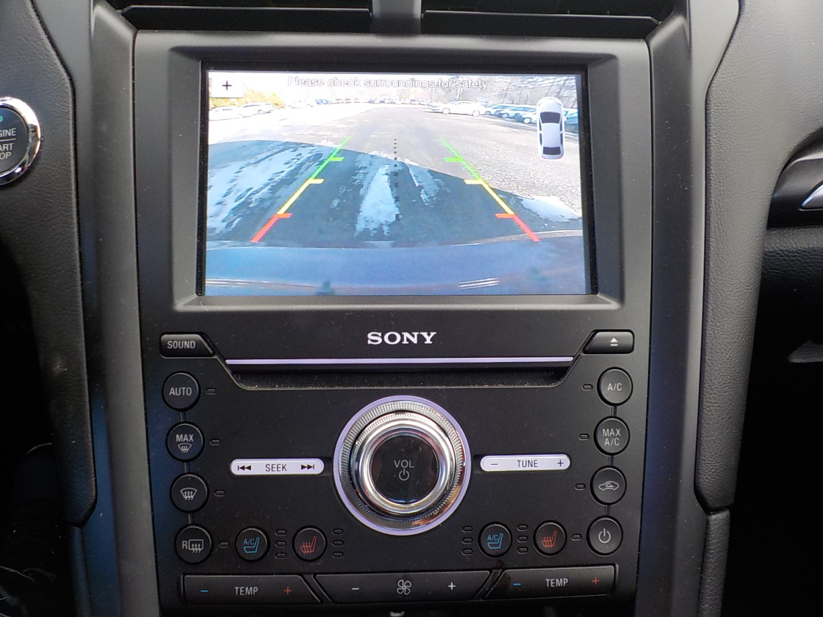 Ford Fusion Image 11