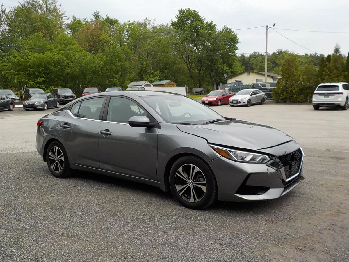 Salvage Nissan Sentra Image