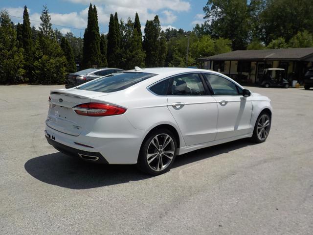 Ford Fusion Image 13