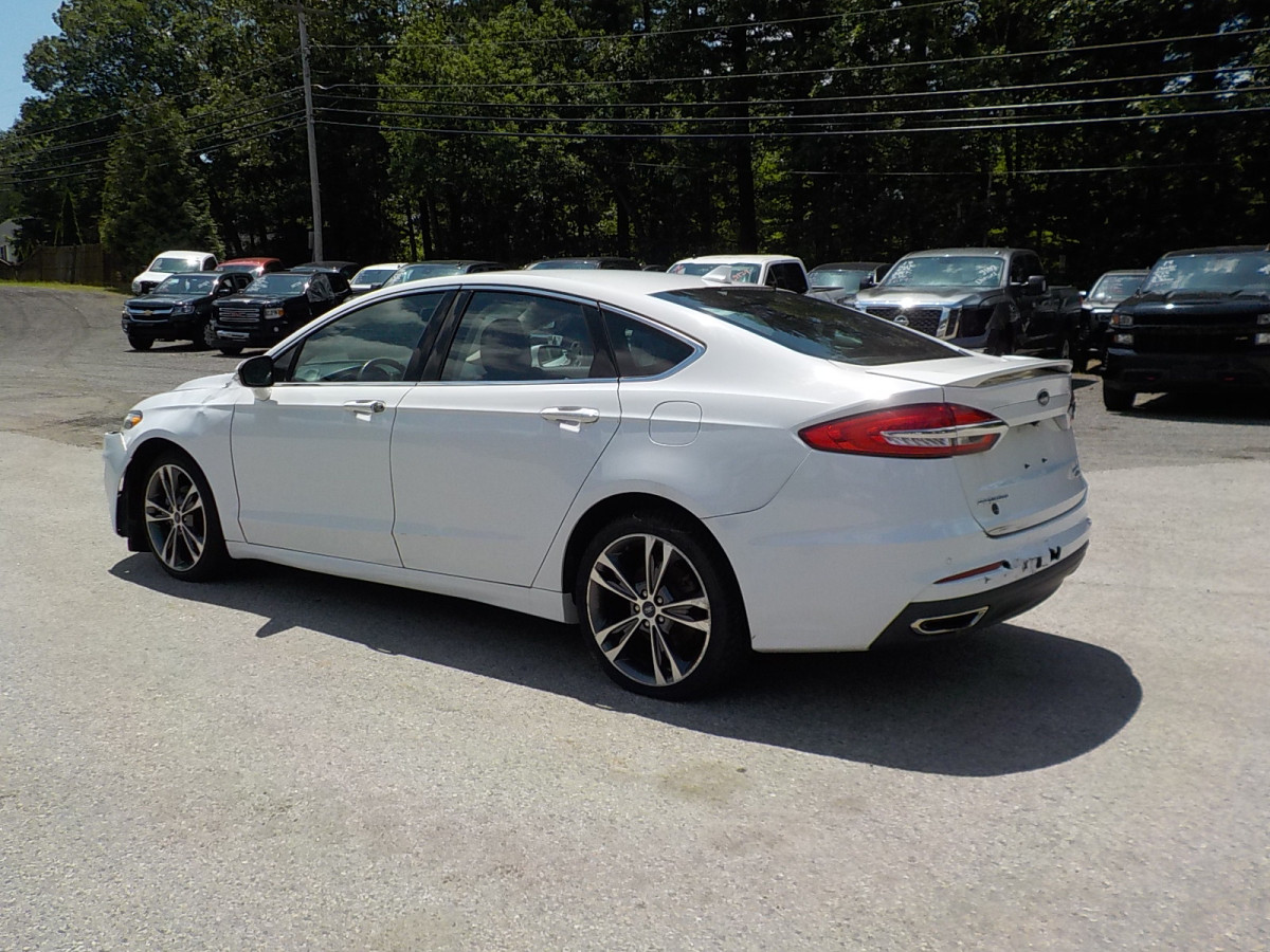 Ford Fusion Image 15