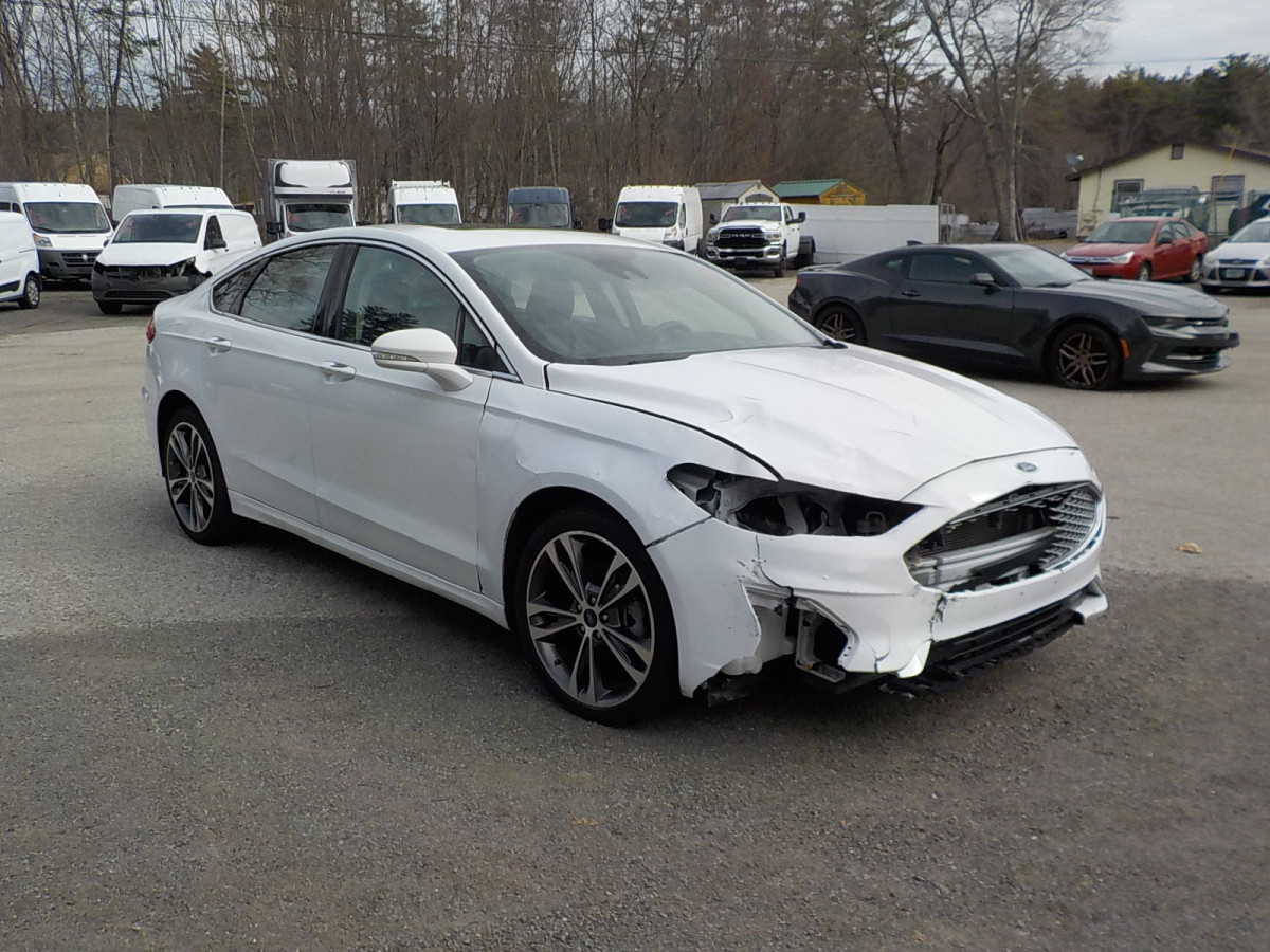 Salvage Ford Fusion Image