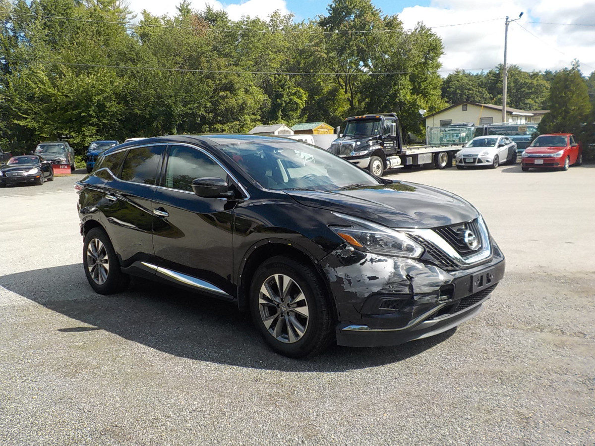 Salvage Nissan Murano Image