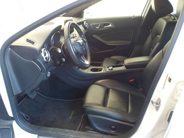 Mercedes-Benz GLA Image 2