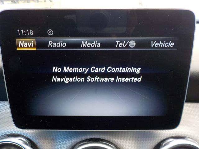 Mercedes-Benz GLA Image 6