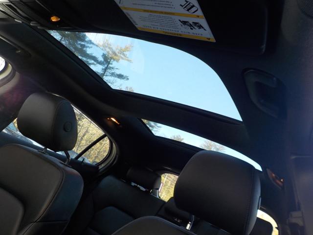 Mercedes-Benz GLA Image 7