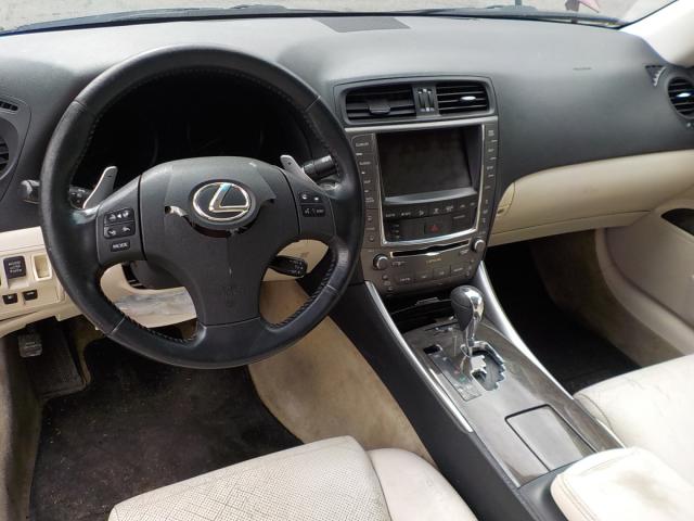 Lexus IS Image 11