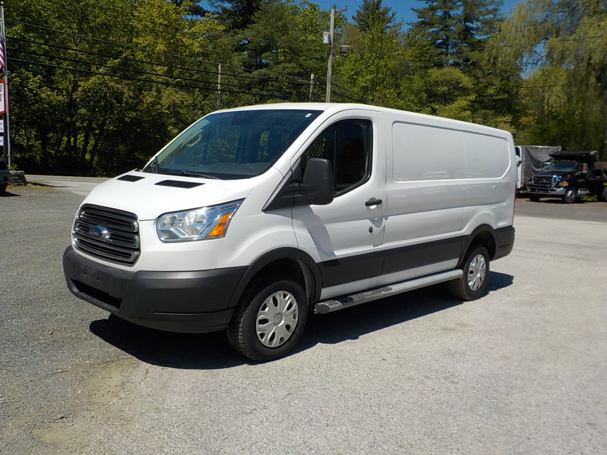 Ford Transit Image 3
