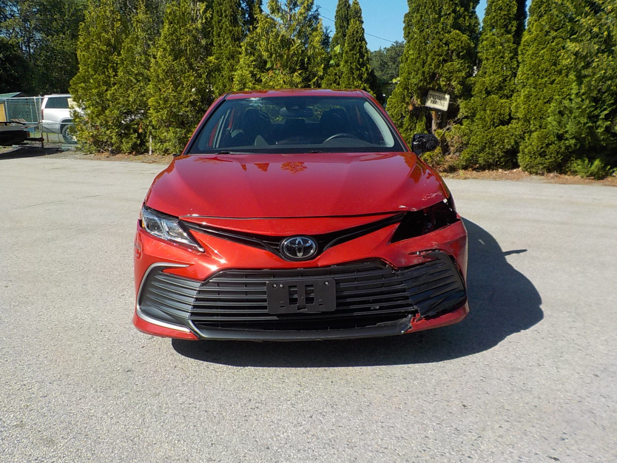 Toyota Camry Image 10