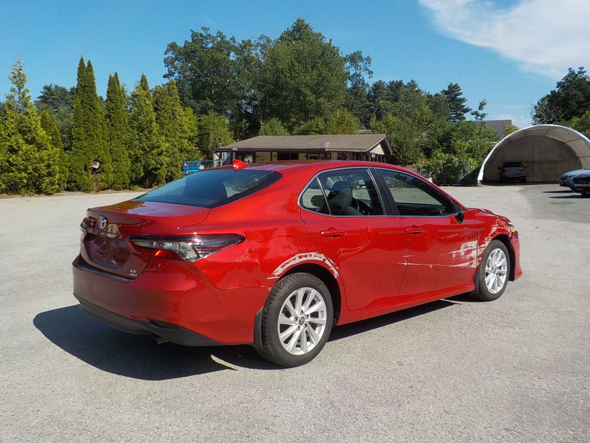 Toyota Camry Image 2