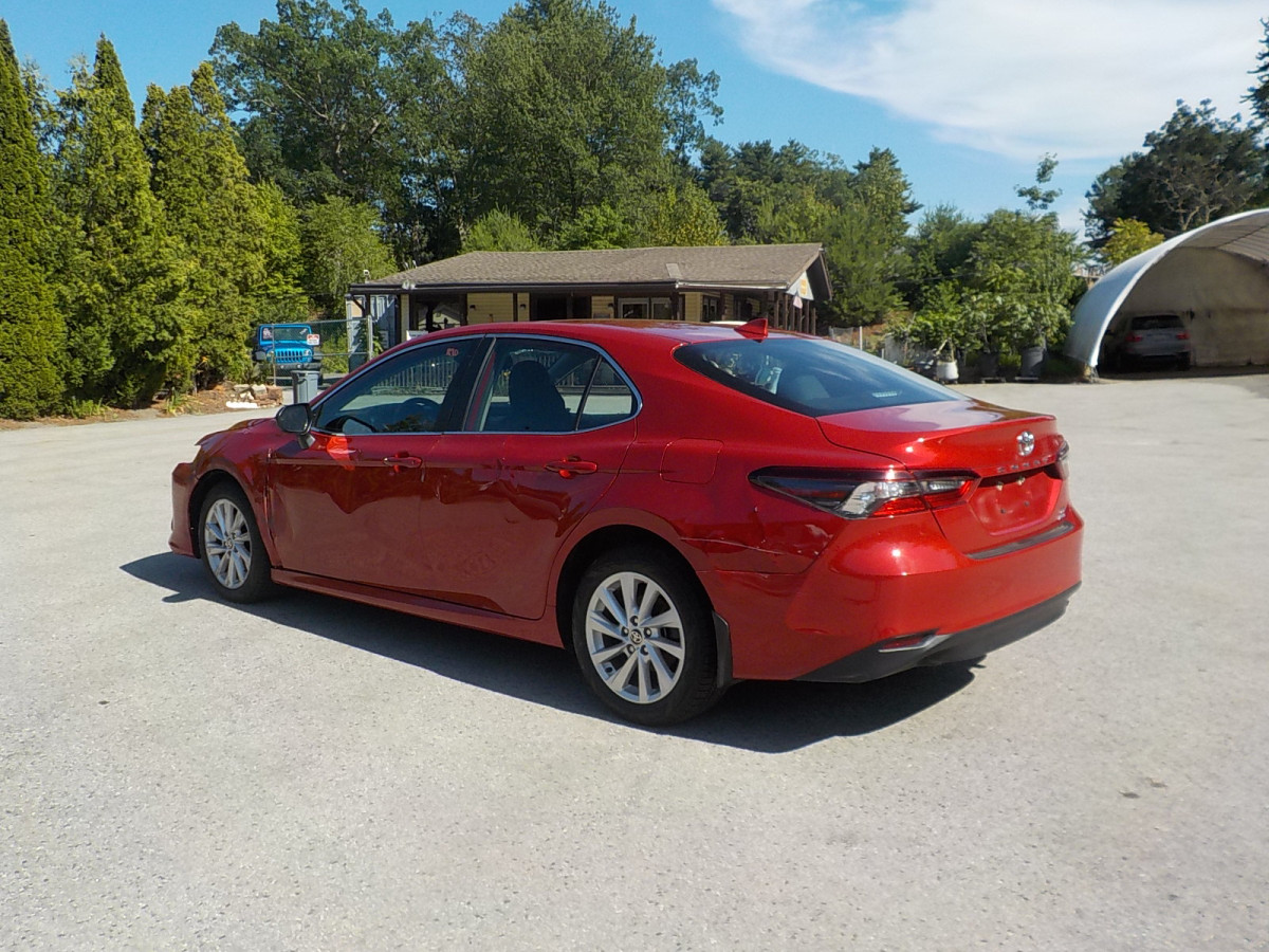 Toyota Camry Image 4