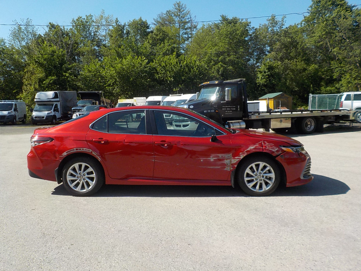 Toyota Camry Image 5