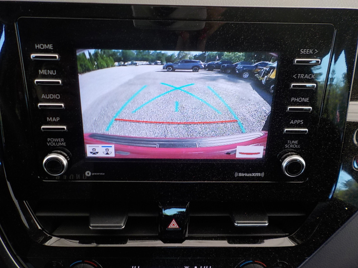 Toyota Camry Image 11