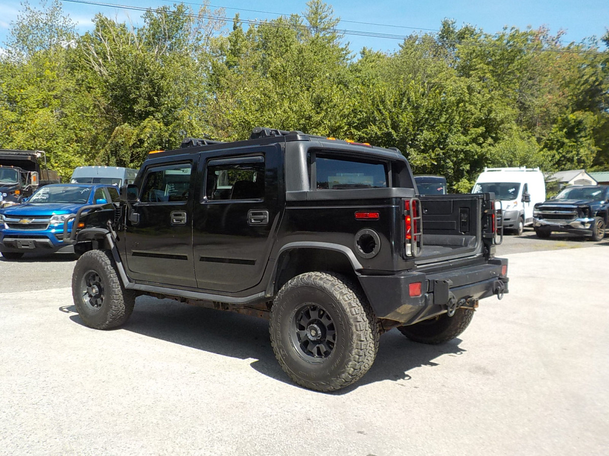 Hummer H2 Image 8