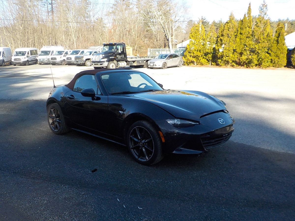 Mazda MX-5 Image 2