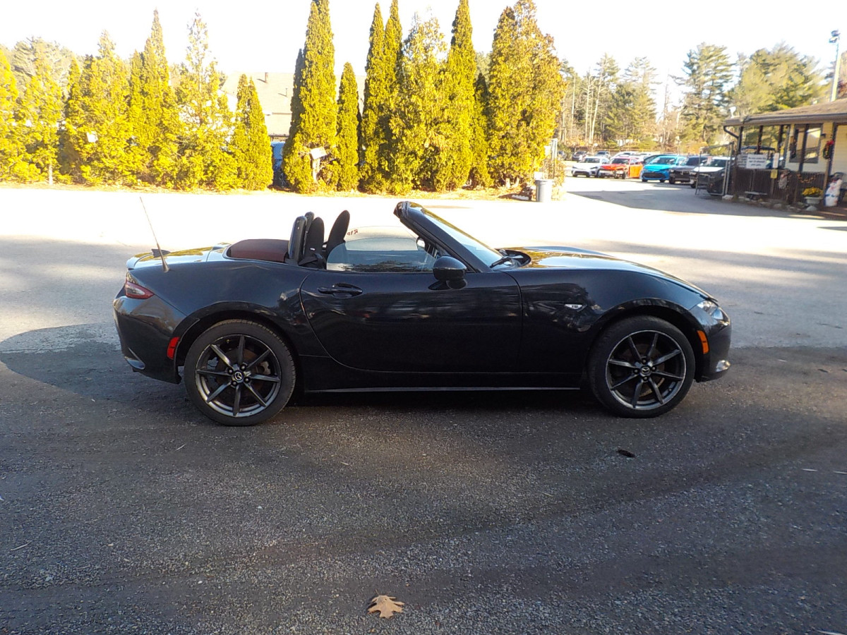 Mazda MX-5 Image 17
