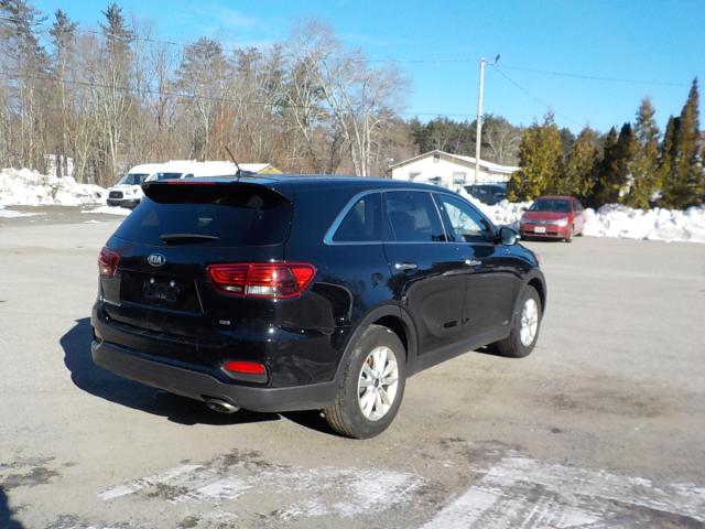 Kia Sorento Image 10