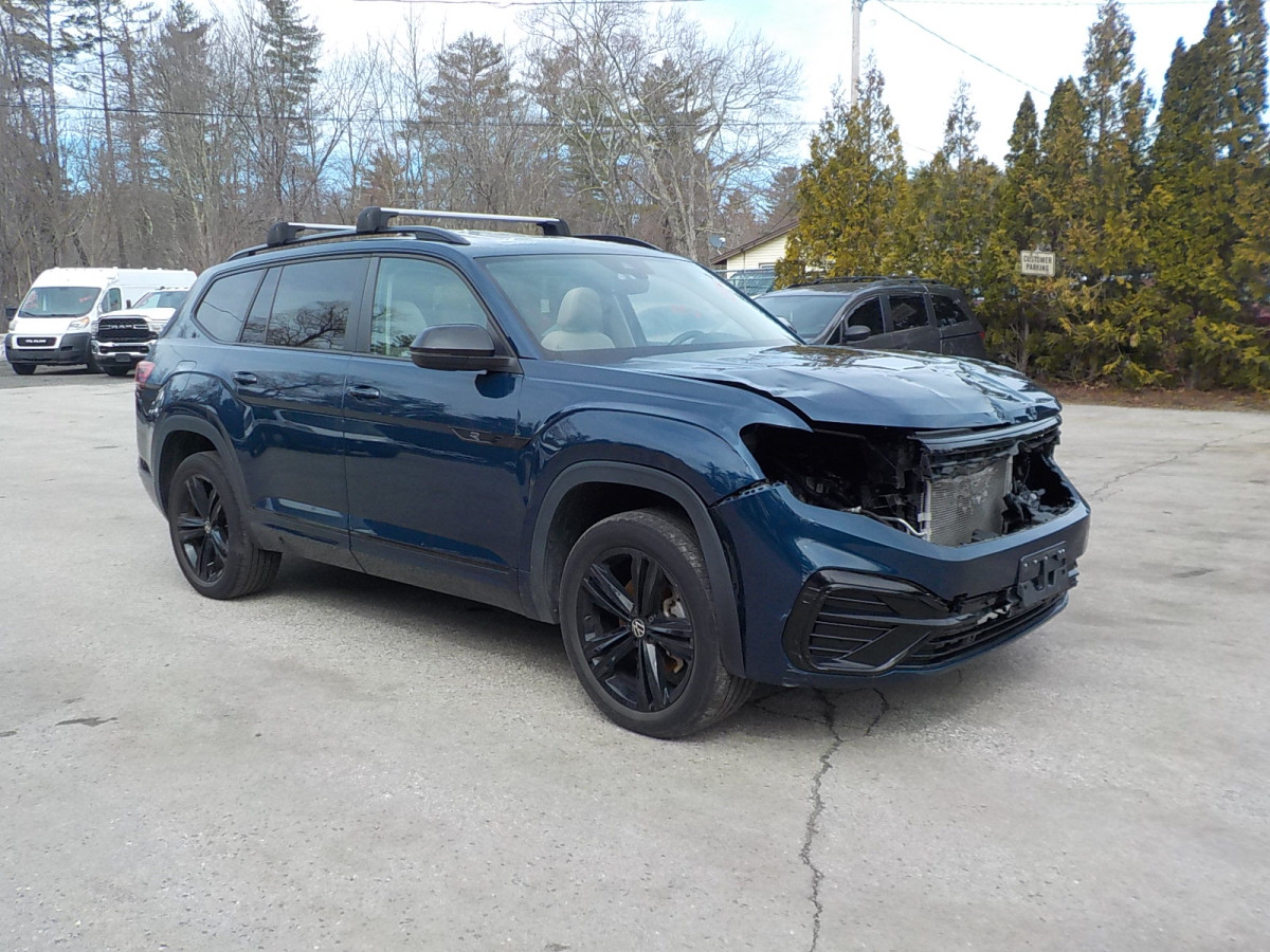 Salvage Volkswagen Atlas Image