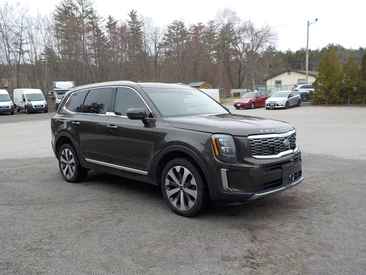 Salvage Kia Telluride Image