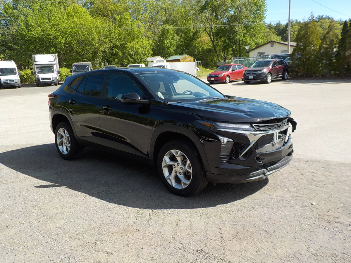 Salvage Chevrolet Trax Image