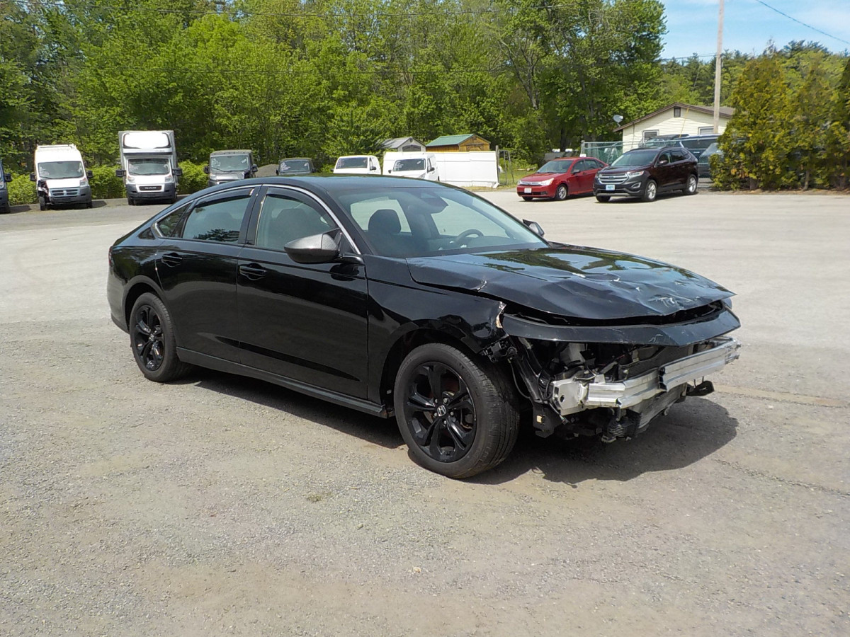 Salvage Honda Accord Image