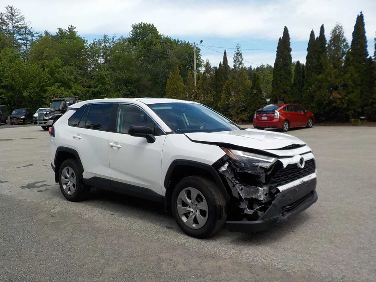 Salvage Toyota Rav4 Image