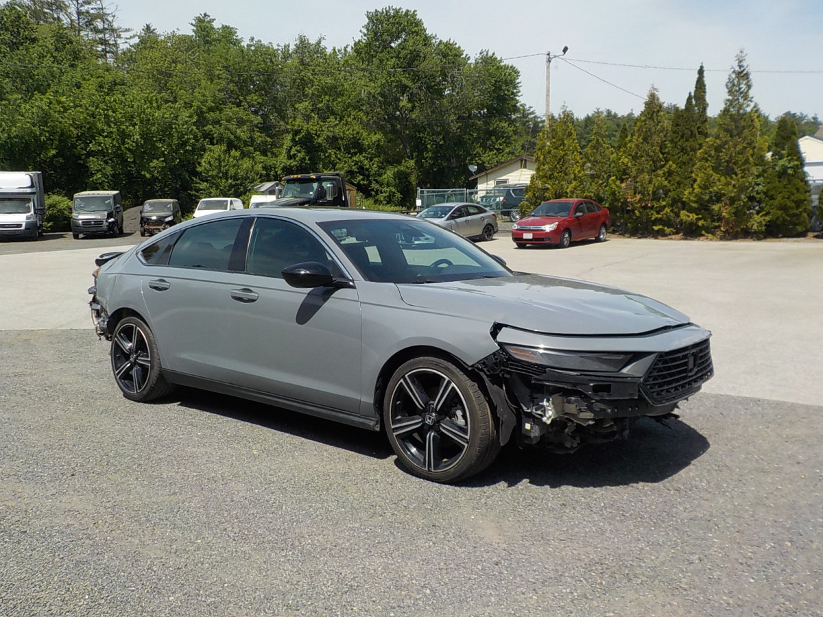 Salvage Honda Accord Image