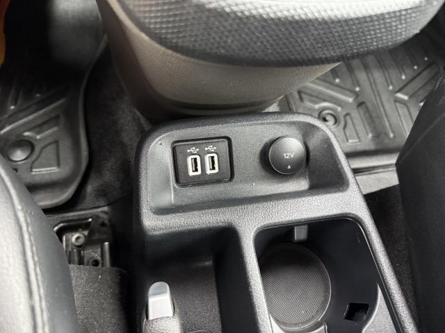 Ford Transit Image 15