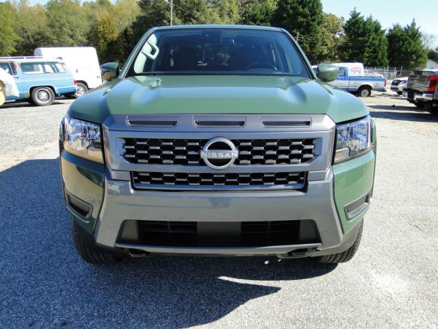 Nissan Frontier Image 24