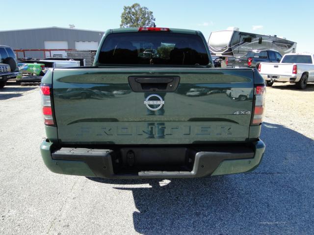 Nissan Frontier Image 10