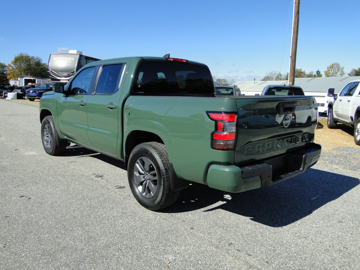 Nissan Frontier Image 18