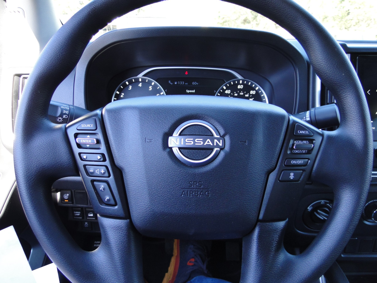 Nissan Frontier Image 6