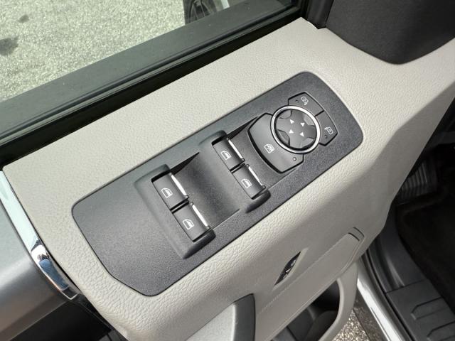 Ford F-150 XLT Image 6