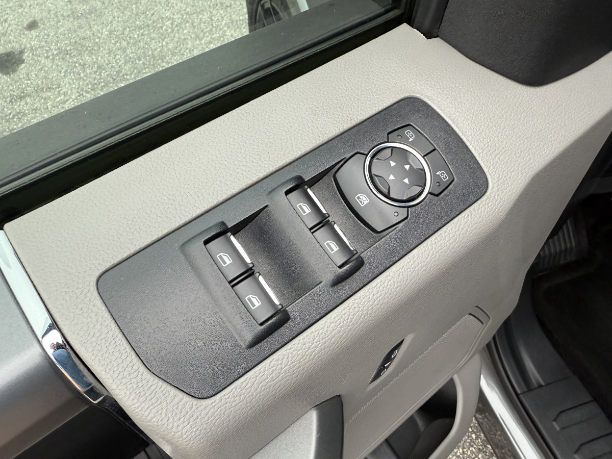 Ford F-150 XLT Image 22