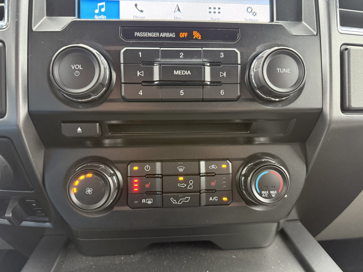 Ford F-150 XLT Image 26