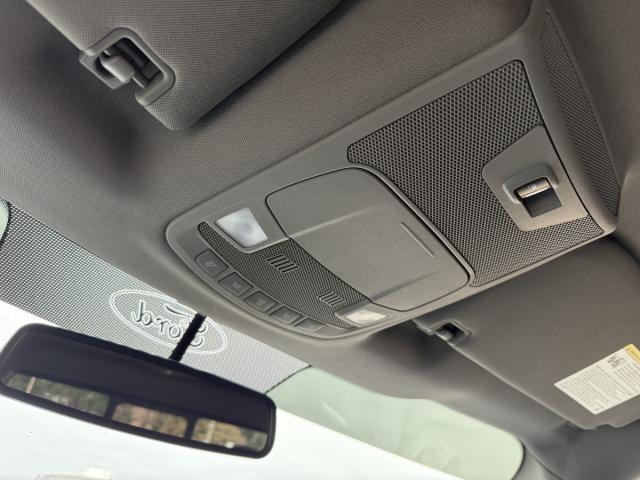 Ford F-150 XLT Image 32