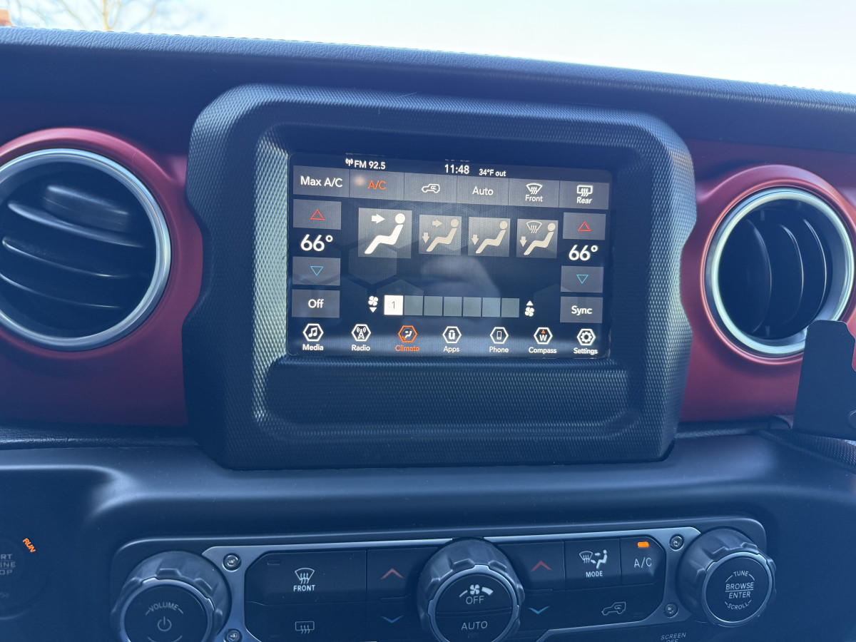 Jeep Wrangler Rubicon Image 20