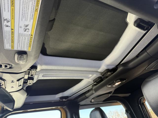 Jeep Wrangler Rubicon Image 22