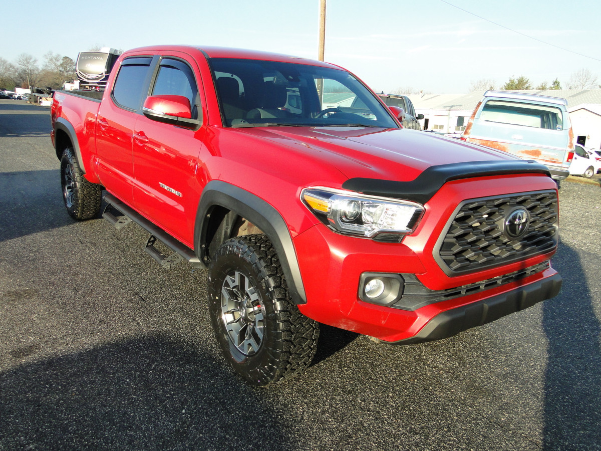 Toyota Tacoma TRD Offroad Image 8