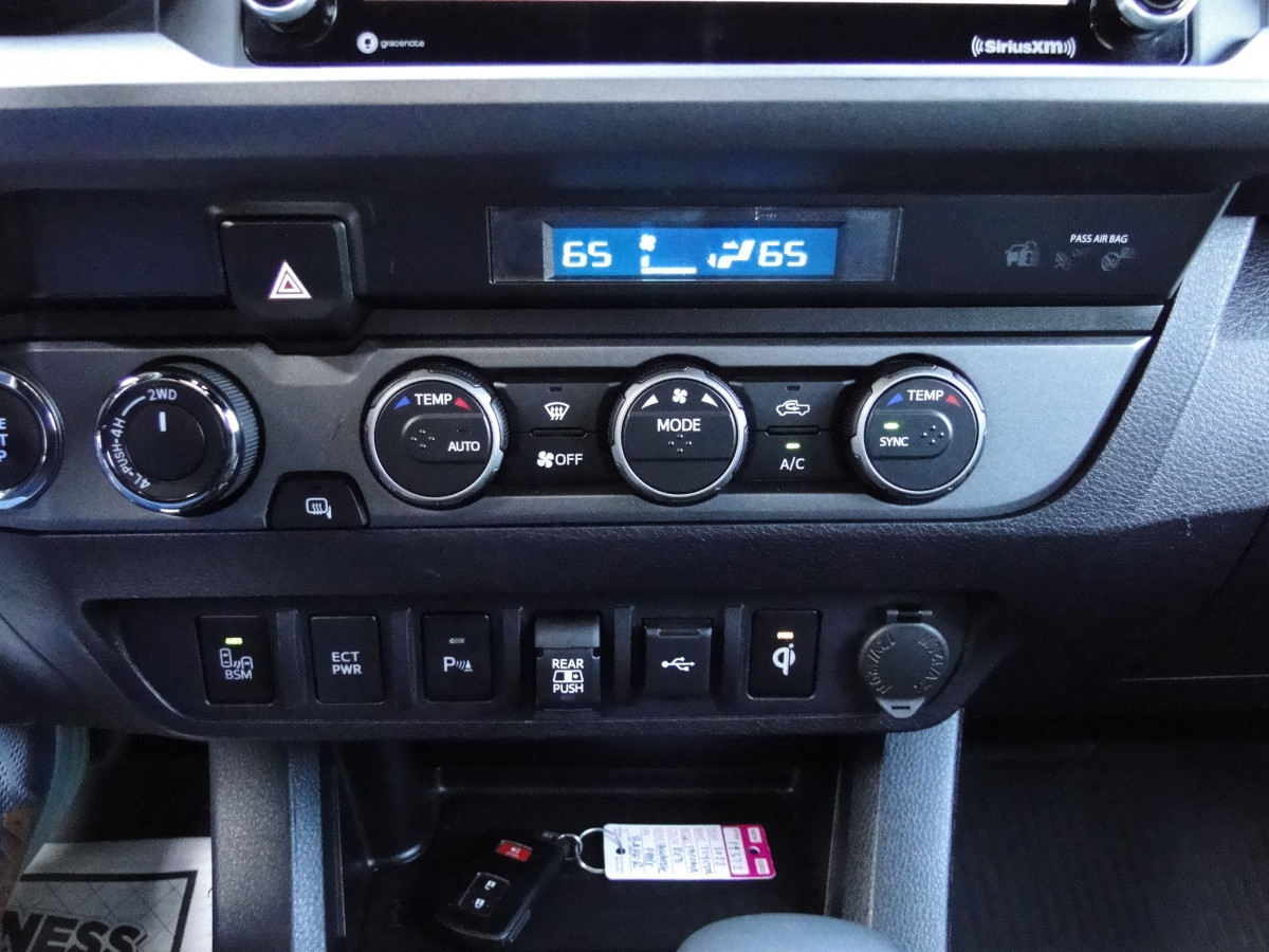 Toyota Tacoma TRD Offroad Image 9