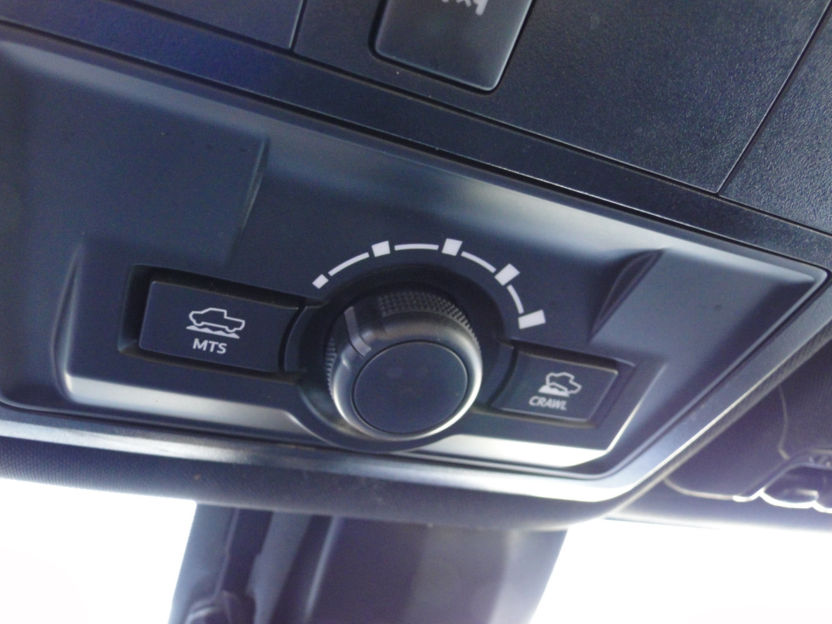 Toyota Tacoma TRD Offroad Image 15