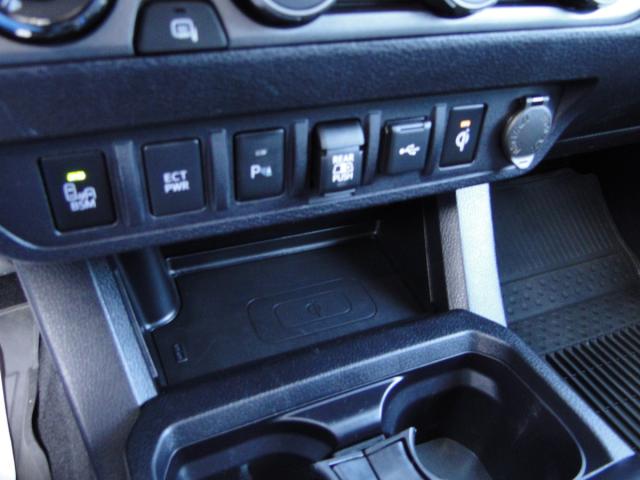 Toyota Tacoma TRD Offroad Image 16