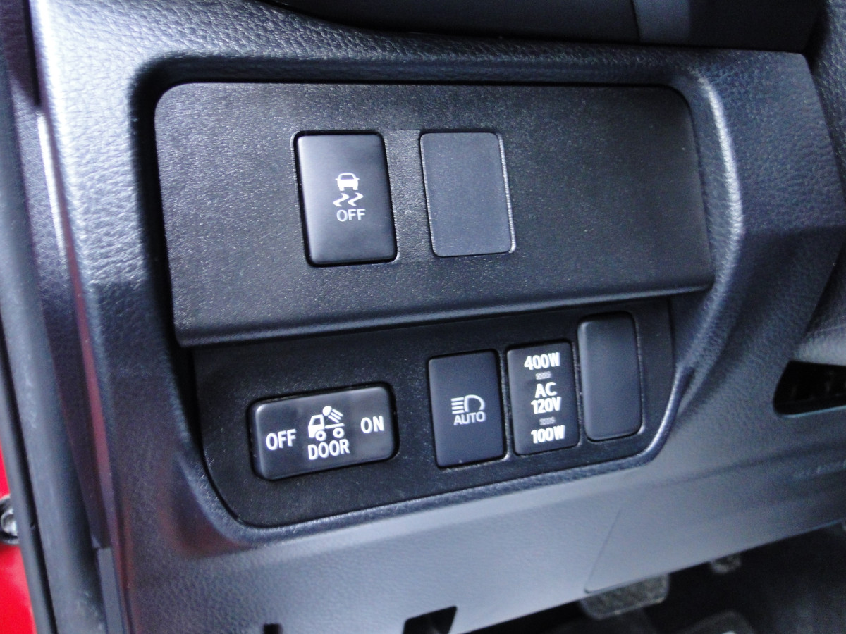 Toyota Tacoma TRD Offroad Image 32