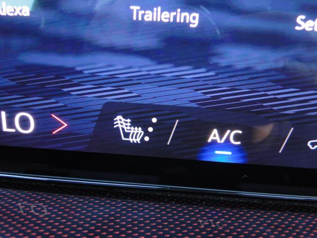 Chevrolet Traverse Image 16