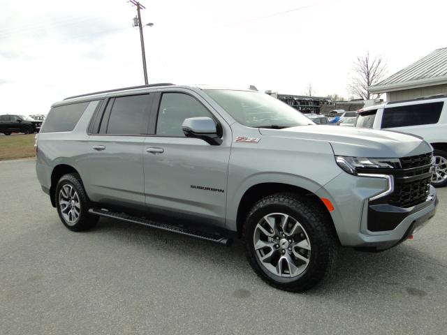 Chevrolet Suburban Image 25